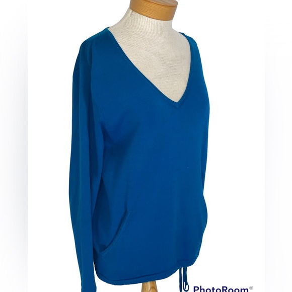 Chico’s, V-neck Turquoise, Long Sleeve Sweater with Pockets and Tie Hem 1/Med. - Picture 4 of 8